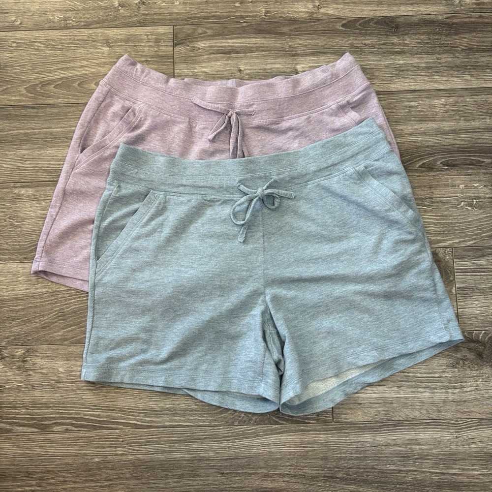 32 DEGREES Cool Women's Pull On Shorts Size M Lot Of 2 - Purple and Blue